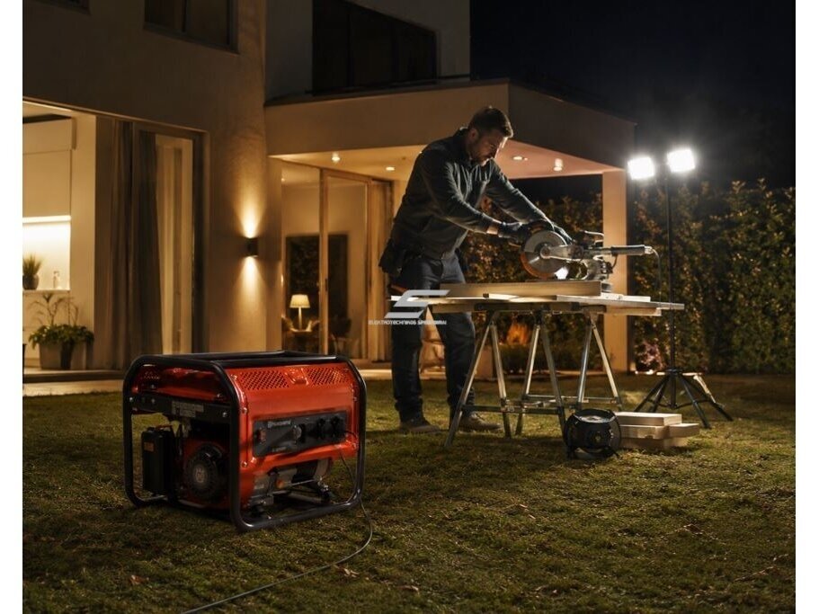 Benzininis generatorius | rezervinis elektros energijos maitinimo šaltinis | 2,8-3kW | 230VAC | vienfazis | 14l | AVR | Husqvarna | G3200P 3 Benzininis generatorius | rezervinis elektros energijos maitinimo šaltinis | 2,8-3kW | 230VAC | vienfazis | 14l | AVR | Husqvarna | G3200P 3