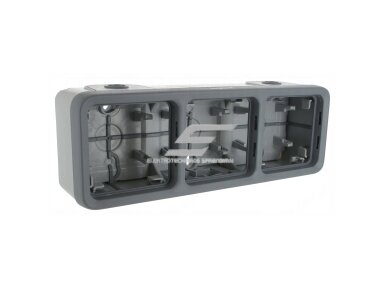 Hermetinė dėžutė rozetėms | 3 vietų | virštinkinė | IP55 | pilka | 82×226×57mm | Plexo Legrand | 069680 Hermetinė dėžutė rozetėms | 3 vietų | virštinkinė | IP55 | pilka | 82×226×57mm | Plexo Legrand | 069680