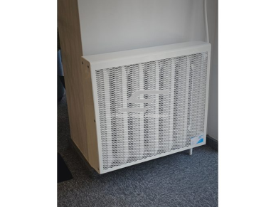 Dekoratyvinės plieninės  radiatorių grotelės - apdaila | 4 sekcijų ketaus radiatoriui | metalinės | 390x610x140mm | smėlio spalva | DRG4 be 2