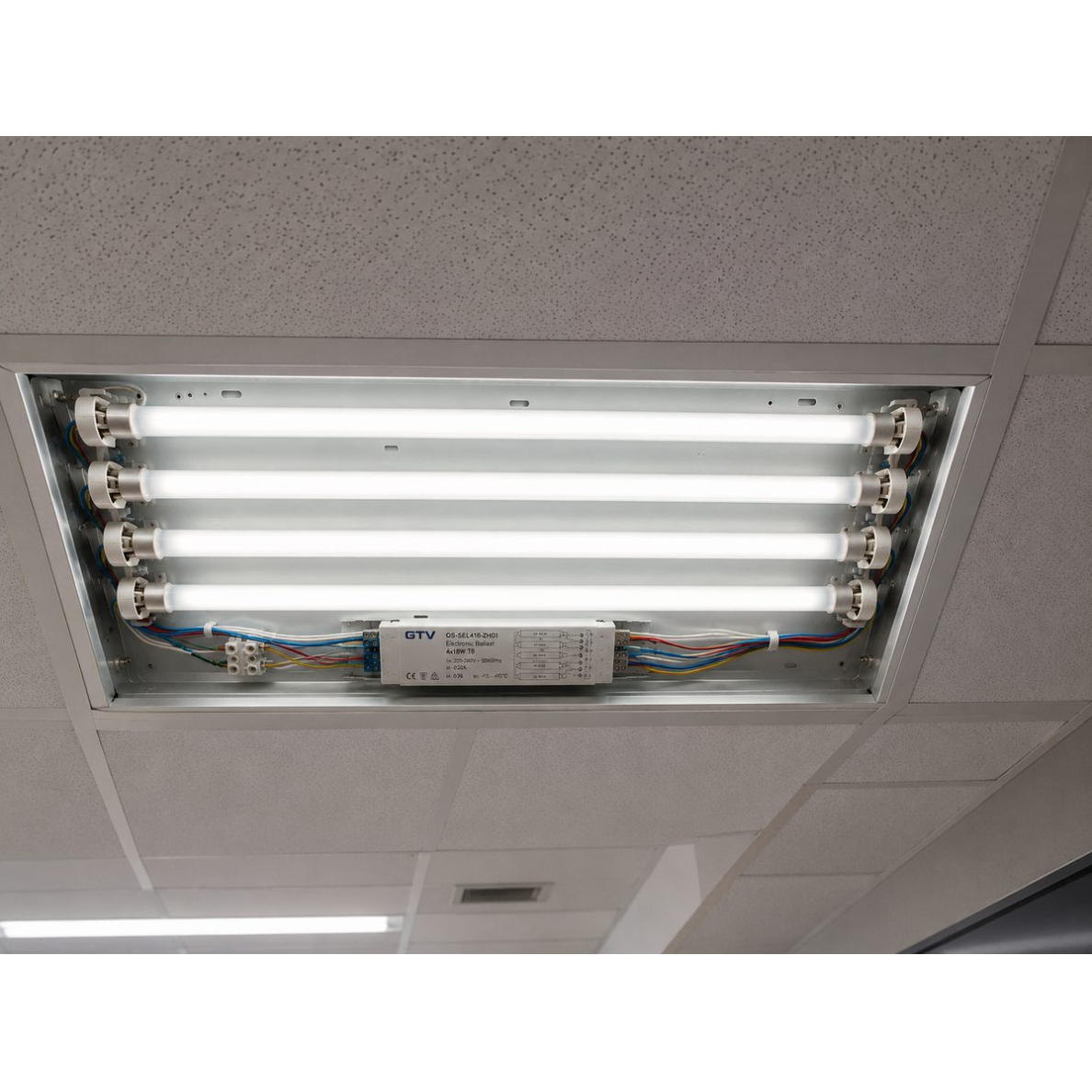 Elektroniskais balasts | 4x18W | 230V | T8 lampu vadībai un palaišanai | GTV | OS-SEL418-ZHQ | 5902801038167 1 Elektroniskais balasts | 4x18W | 230V | T8 lampu vadībai un palaišanai | GTV | OS-SEL418-ZHQ | 5902801038167 1