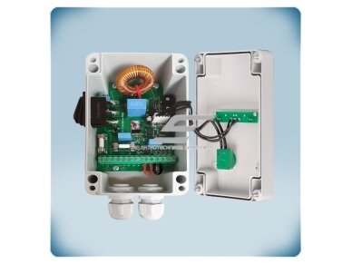 Elektroninis ventiliatoriaus greičio reguliatorius su TK | 5A | 110-240VAC | virštinkinis | IP54 | Sentera Controls | ITRS9-50-DT 5 Elektroninis ventiliatoriaus greičio reguliatorius su TK | 5A | 110-240VAC | virštinkinis | IP54 | Sentera Controls | ITRS9-50-DT 5