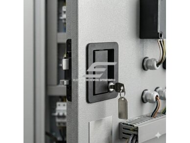 Elektros spintos spyna su rankena | dvigubas užraktas | 90.5x65.5mm | ANSI Grade 2 | 2 raktai | universali | cinko lydinys | juoda 3 Elektros spintos spyna su rankena | dvigubas užraktas | 90.5x65.5mm | ANSI Grade 2 | 2 raktai | universali | cinko lydinys | juoda 3