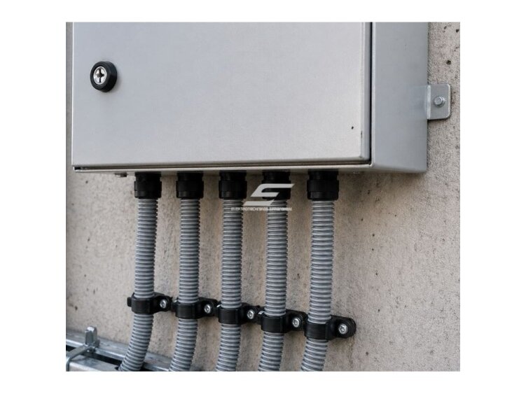 Hermetinis kabelio | gofruoto vamzdžio įvadas į elektros skydą | korpusą | su veržle ir tarpine | D48mm | G2" | IP68 | juodas 5 Hermetinis kabelio | gofruoto vamzdžio įvadas į elektros skydą | korpusą | su veržle ir tarpine | D48mm | G2" | IP68 | juodas 5