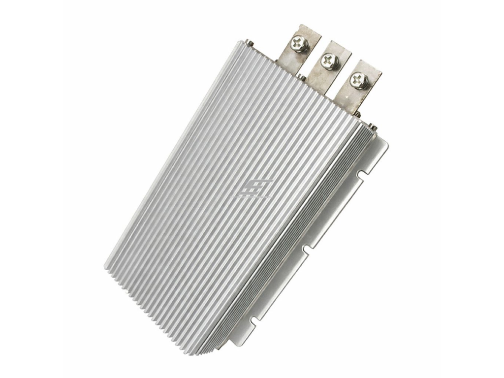 Impulsinis DC-DC įtampos keitiklis | 24 V – 13.8 V | 100 A | 1380 W | 220 x 127 x 63 mm