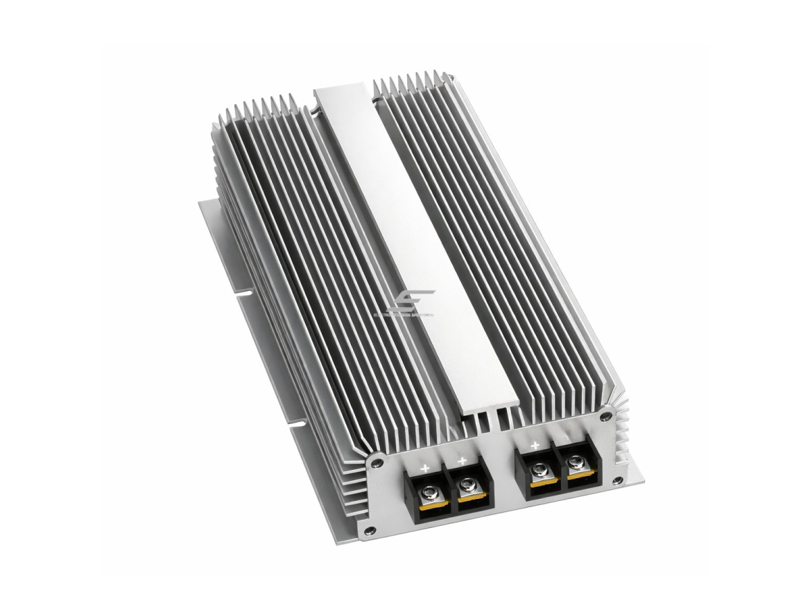 Impulsinis DC-DC įtampos keitiklis | 12 V – 24 V | 60 A | 1440 W | 220 x 130 x 50 mm