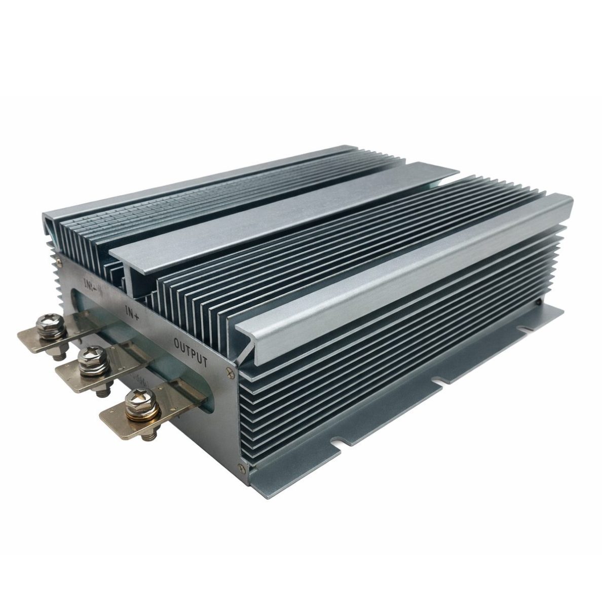 Impulss DC-DC pingemuundur | 12 V – 28 V | 60 A | 1680 W | isoleerimata | 220 x 156 x 65 mm