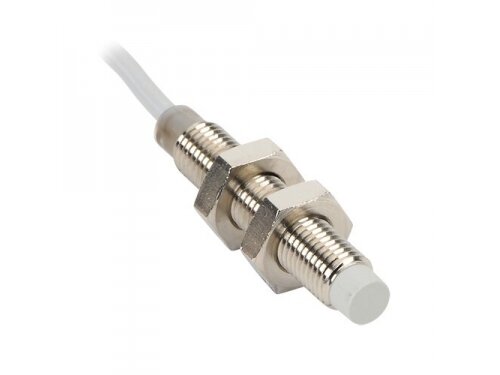 Induktyvinis artumo jutiklis | 8mm | M08 | NO | PNP | 2m kabelis | IP67 | AE1/AP-4A Induktyvinis artumo jutiklis | 8mm | M08 | NO | PNP | 2m kabelis | IP67 | AE1/AP-4A
