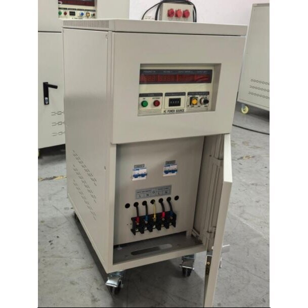 Sprieguma pārveidotājs | no 230V uz 115V | amerikāņu standarts | 0-300V | 5kVA | 40-499,9Hz 1