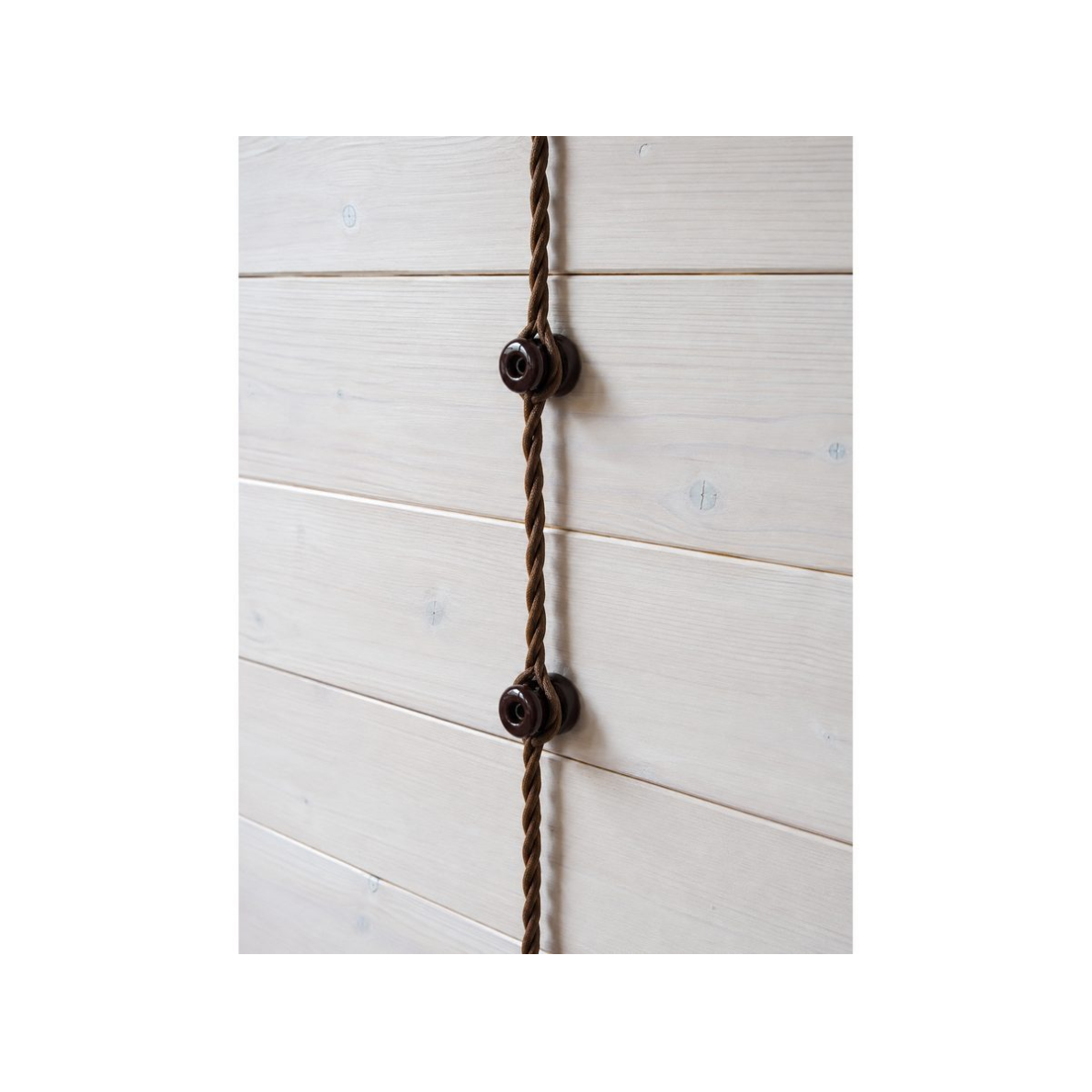 Isolaator punutud juhtmete paigalduseks | 22x16 mm | keraamiline | pruun (6 tk) 1 Isolaator punutud juhtmete paigalduseks | 22x16 mm | keraamiline | pruun (6 tk) 1
