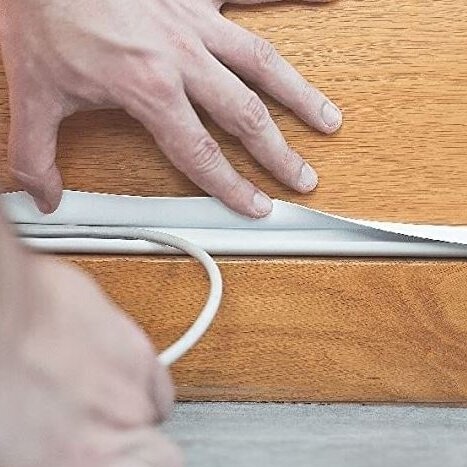 Instalācijas kabeļu kanāls | pašlīmējošs | griežams | 10x10mm | 5m | balts | Rosi | 71501-A | 8050040701933 2 Instalācijas kabeļu kanāls | pašlīmējošs | griežams | 10x10mm | 5m | balts | Rosi | 71501-A | 8050040701933 2