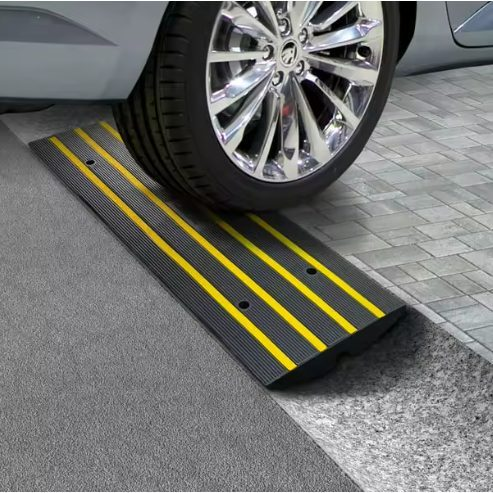 Kabeļu aizsargu rampa | 1 kanāls | gumijas kabeļu aizsargs | 1220 x 410 x 64 mm | ar pārbraukšanas funkciju | dzeltena/melna | āra apstākļiem 4 Kabeļu aizsargu rampa | 1 kanāls | gumijas kabeļu aizsargs | 1220 x 410 x 64 mm | ar pārbraukšanas funkciju | dzeltena/melna | āra apstākļiem 4