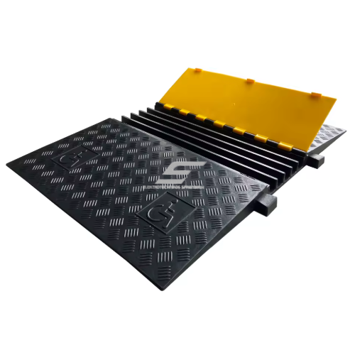 Kaablikaitse ramp | 5 kanalit | kummist kaablikaitse | 750x1100x50 mm | kollane/must | 19 kg | mõeldud teede ja platside ohutuse tagamiseks 2