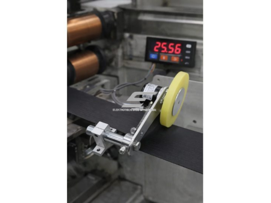 Medžiagų ilgio matavimo ratukinis enkoderis | 300 PPR | Ø38 mm | Push-Pull | 5–26 V | ilgiui ir greičiui matuoti 4 Medžiagų ilgio matavimo ratukinis enkoderis | 300 PPR | Ø38 mm | Push-Pull | 5–26 V | ilgiui ir greičiui matuoti 4