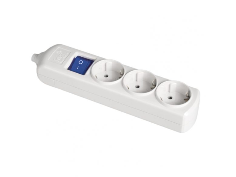 Kištukinis lizdas | 3xSchuko | 16A | 250V | 3680W | su įžeminimu ir jungikliu | atsparus UV | baltas | Solera | 8003IL Kištukinis lizdas | 3xSchuko | 16A | 250V | 3680W | su įžeminimu ir jungikliu | atsparus UV | baltas | Solera | 8003IL