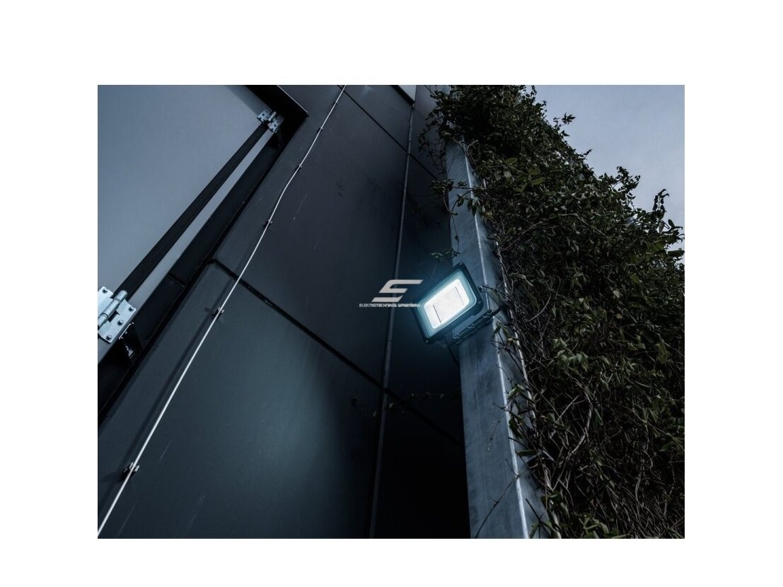 LED lauko teritorijos prožektorius | 100W | 11500lm | 6500K | IP65 | IK08 | juodas | Brennenstuhl | JARO 14060 | 1171250041 | 4007123684892 4 LED lauko teritorijos prožektorius | 100W | 11500lm | 6500K | IP65 | IK08 | juodas | Brennenstuhl | JARO 14060 | 1171250041 | 4007123684892 4