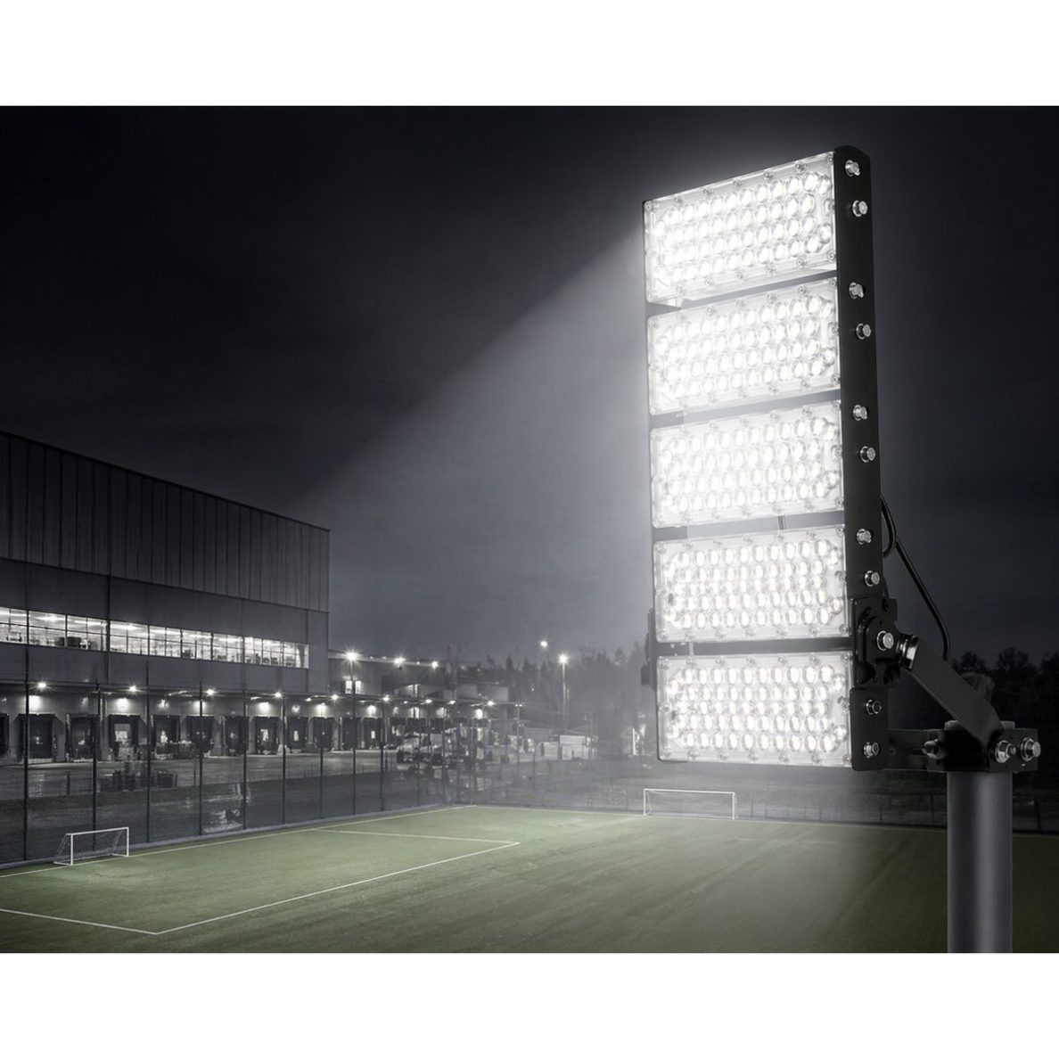 Reflektor LED | 720W | 108000 lm | 4000K | 369x132x342 mm | IP66 | obudowa aluminiowa | do oświetlenia zewnętrznego i przemysłowego 1 Reflektor LED | 720W | 108000 lm | 4000K | 369x132x342 mm | IP66 | obudowa aluminiowa | do oświetlenia zewnętrznego i przemysłowego 1