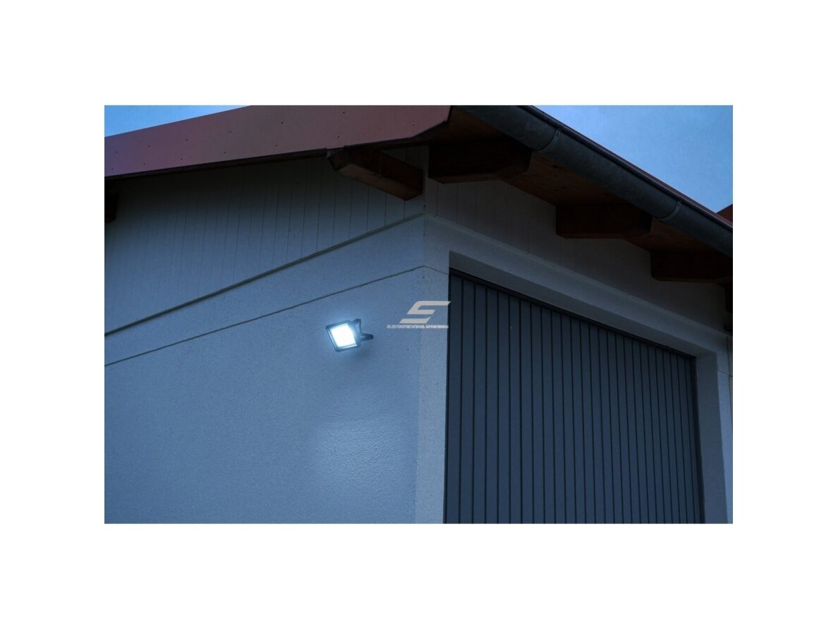 LED lauko teritorijos prožektorius | 30W | 3450lm | 6500K | IP65 | IK08 | juodas | Brennenstuhl | JARO 4060 | 1171250341 | 4007123684878 4 LED lauko teritorijos prožektorius | 30W | 3450lm | 6500K | IP65 | IK08 | juodas | Brennenstuhl | JARO 4060 | 1171250341 | 4007123684878 4