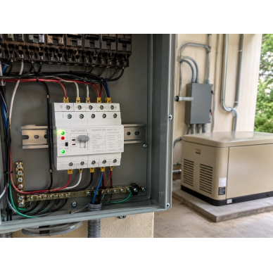 Rezerves automātiskais jaudas slēdzis ģeneratoriem | nepārtrauktai elektroapgādei | 4P | 63A | 230V 2 Rezerves automātiskais jaudas slēdzis ģeneratoriem | nepārtrauktai elektroapgādei | 4P | 63A | 230V 2