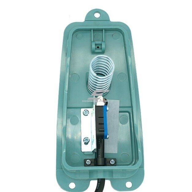 Tööstuslik jalgpedal | 10A | 250VAC | NO+NC | plastmass 2 Tööstuslik jalgpedal | 10A | 250VAC | NO+NC | plastmass 2