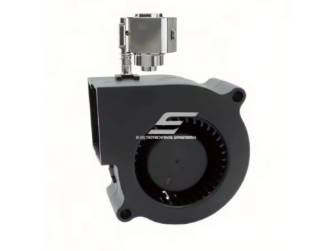 Sraiginis (centrifuginis) DC ventiliatorius | 12V | 60×60×28 mm | 3000–5000 aps./min | 0,96–4,56 W | bešepetėlinis variklis | aušinimui | plastikinis korpusas | ES-WSB6028 2