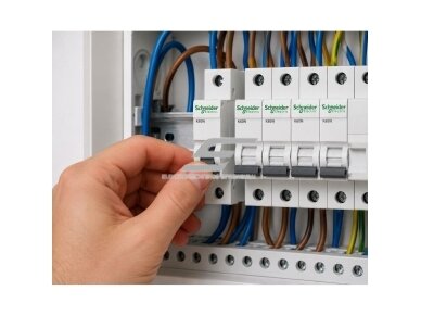 Modulinis automatinis jungiklis | 1P | 2A | C | 6kA | DIN | MCB | Schneider Electric | K60N | Acti9 | A9K02102 2