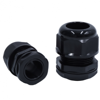 Kabeļa blīvslēgs ar uzgriezni un blīvi | PG36 | kabelim Ø22–32 mm | melns | IP68 | ES-PG36B