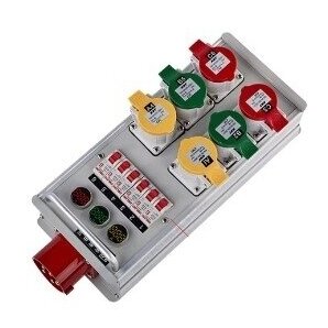 Industriālais sadales skapis | kārba | ar automātiskajiem slēdžiem | ar kontaktligzdām 6x16A 3P | ar kontaktdakšu 1x32A 5P | ar voltmetru