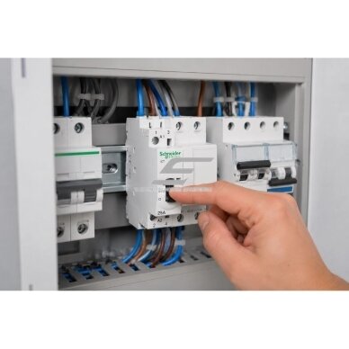 Modular Contactor | 2P | 2NO | 25A | 230VAC | DIN Rail | Schneider Electric | Acti9 | iCT | A9C21732 2 Modular Contactor | 2P | 2NO | 25A | 230VAC | DIN Rail | Schneider Electric | Acti9 | iCT | A9C21732 2