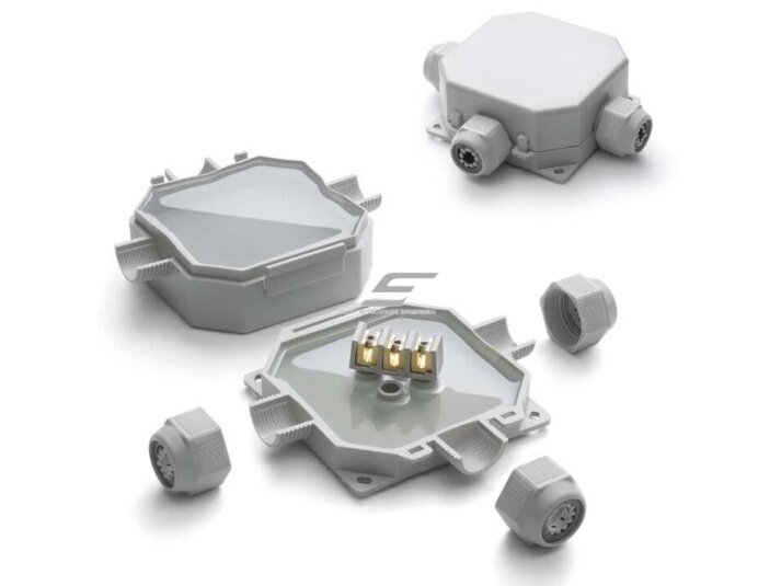 Hermetinė mova dėžutė jungiamoji elektros kontaktams su gelio užpildu | 90x90x45 | 3x6mm² | IP68/69K | Raytech | READYBOX90 Hermetinė mova dėžutė jungiamoji elektros kontaktams su gelio užpildu | 90x90x45 | 3x6mm² | IP68/69K | Raytech | READYBOX90