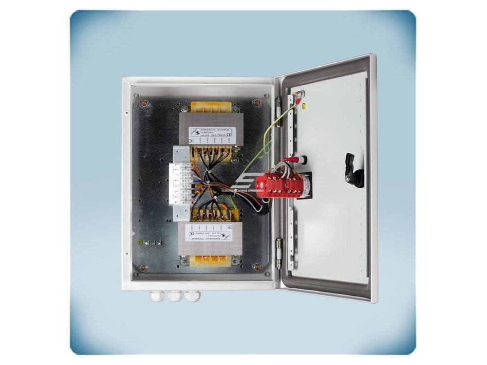 Transformatorinis trifazio ventiliatoriaus variklio greičio reguliatorius | 4A | 400VAC | virštinkinis | IP54 | Sentera Controls | STR-4-40L40 5