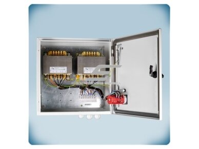 Transformatorinis trifazio ventiliatoriaus variklio greičio reguliatorius | 11A | 400VAC | virštinkinis | IP54 | Sentera Controls | STR-4110L40 5