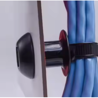 Kaablisidemed kinnitusalusega | kolmest osast | 8x280mm | mustad | 100 tk 2 Kaablisidemed kinnitusalusega | kolmest osast | 8x280mm | mustad | 100 tk 2