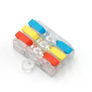 Universaalne pinnale kinnitatav pressühendusklemm, 6 pesaga | 3+3 | 32A | maks. 4 mm² Universaalne pinnale kinnitatav pressühendusklemm, 6 pesaga | 3+3 | 32A | maks. 4 mm²