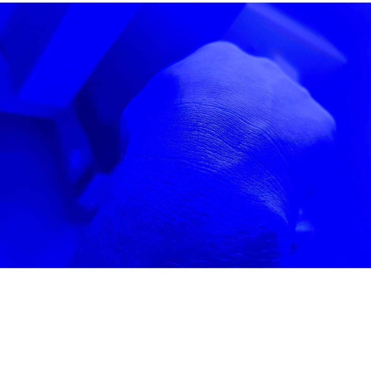 LED luminaire | for WC areas | blue | 26W | 1200mm | IP65 | surface-mounted | for drug prevention LED luminaire | for WC areas | blue | 26W | 1200mm | IP65 | surface-mounted | for drug prevention